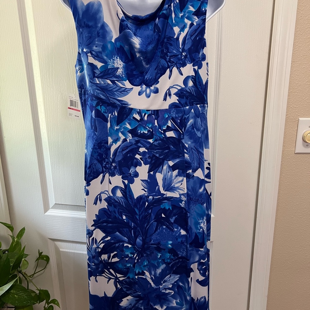 NWT Blue/White Floral Women's Dress - Picture 3 of 5